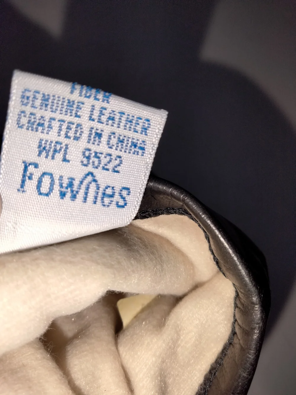 Fownes (Size L) Thinsulate-Lined Black Leather Classic Women’s Gloves (NEW-NWT)